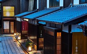 伊纳里阿娴度假屋